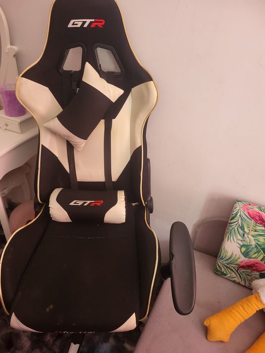 Fotel Gamingowy używany