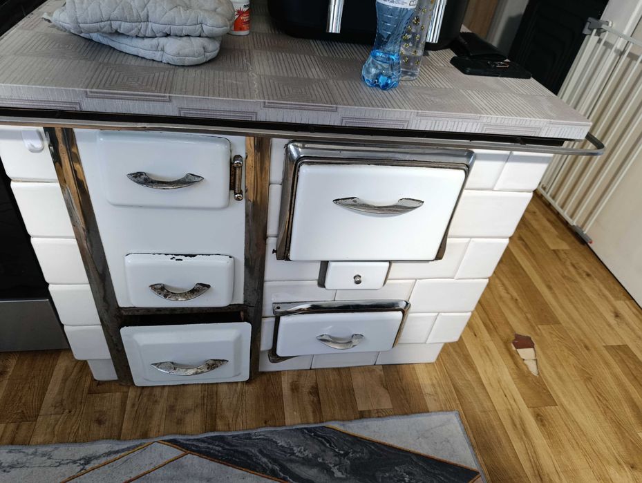 Piec kaflowy kuchenny