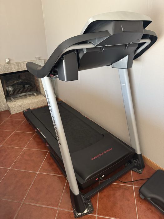 Passadeira de corrida PRO-FORM Endurance S7