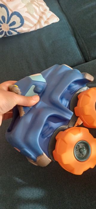 Carro Playskoll em otimo estado