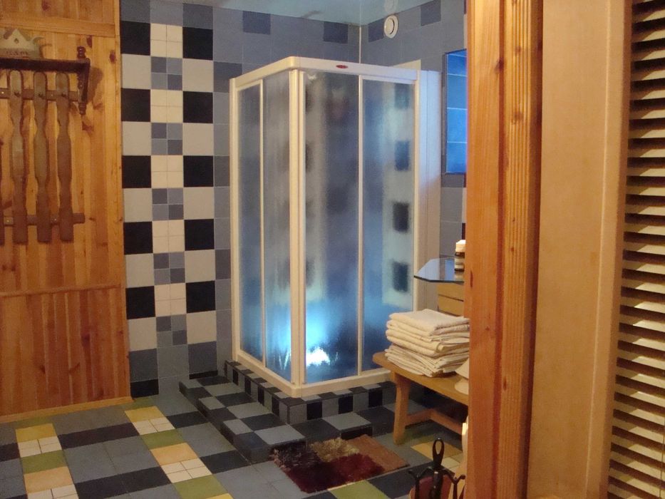 Аренда дома, чан, сауна, бильярд.