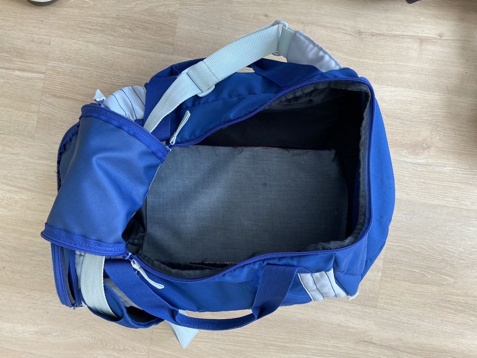 Mochila de desporto 40L suporte pés