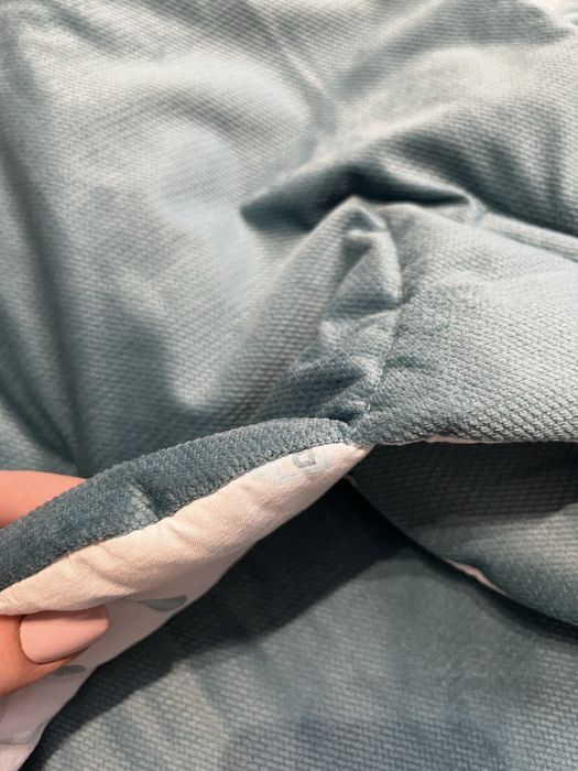 Ciepły otulacz do fotelika  samochodowego