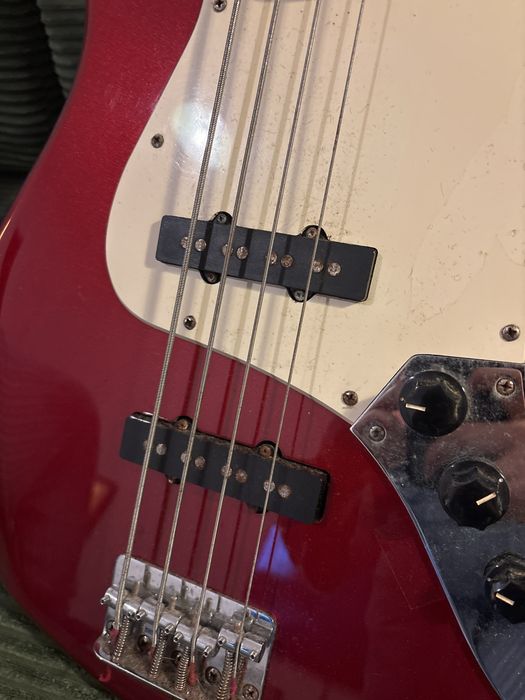 Squier Affinity J Bass by Fender