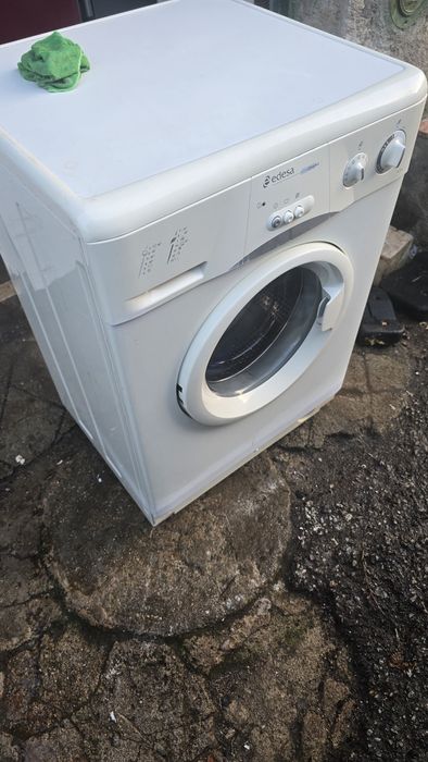 Máquina de lavar roupa Edesa 4L-53
