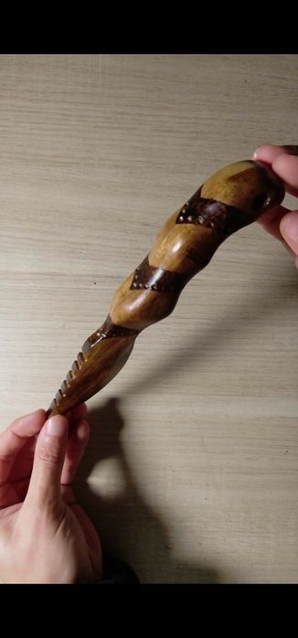 Faca de madeira (artesanal)