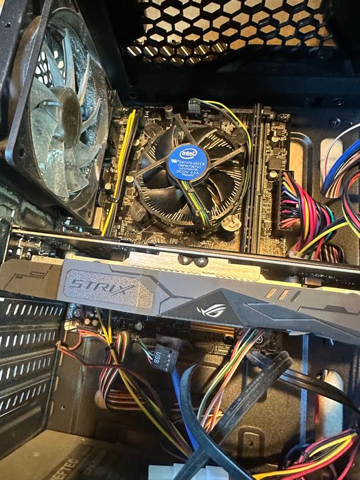 Komputer PC Intel i5-7400 3 GHZ 8GB RAM DYSK 1TB