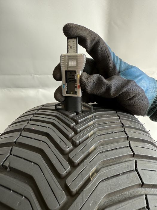 215/55/17 Michelin CrossClimate 94V 2022R (458)