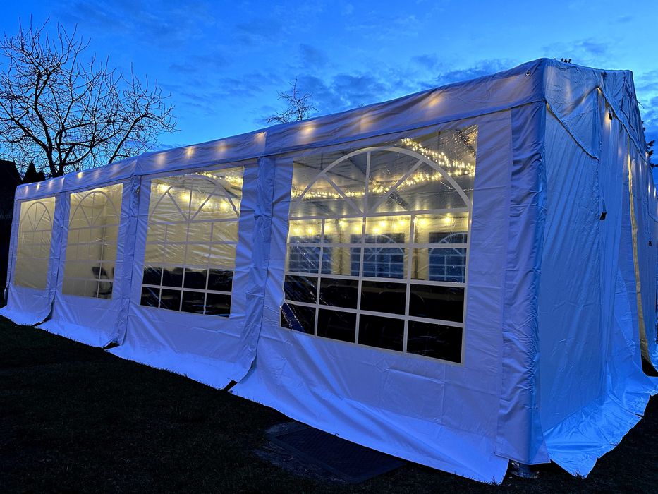 Namiot imprezowy/stoły, krzesła, oświetlenie