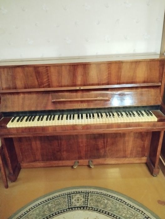 Продам    Пианино Германия в очень хорошем состоянии