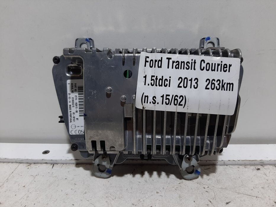 Rádio / auto-rádio FORD Transit Courier I
