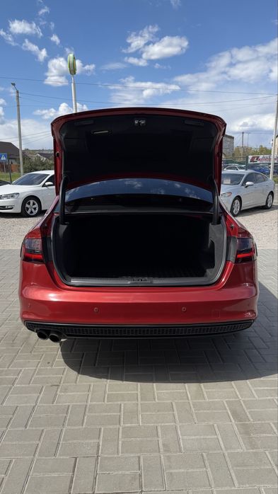 Audi Ауді A4 В8 FL S-line 2014р 2,0 бенз 8АКПП ОБСЛУГОВАНА