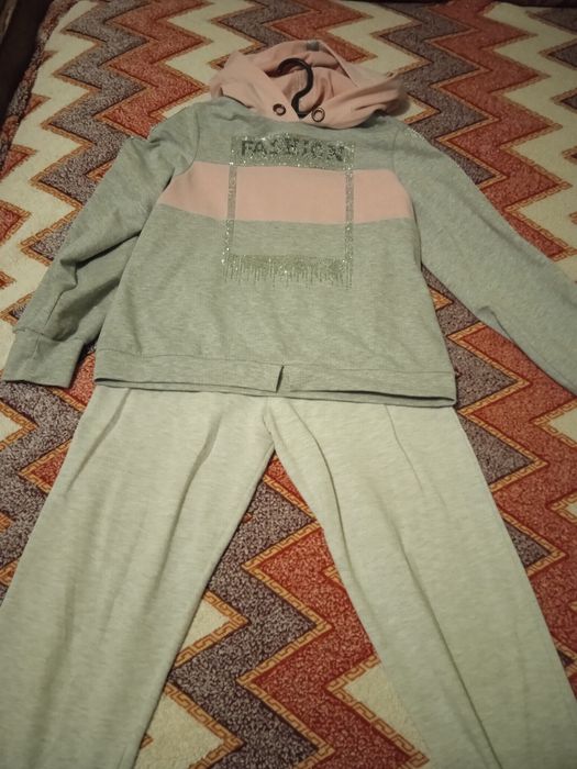 Костюм спортивный