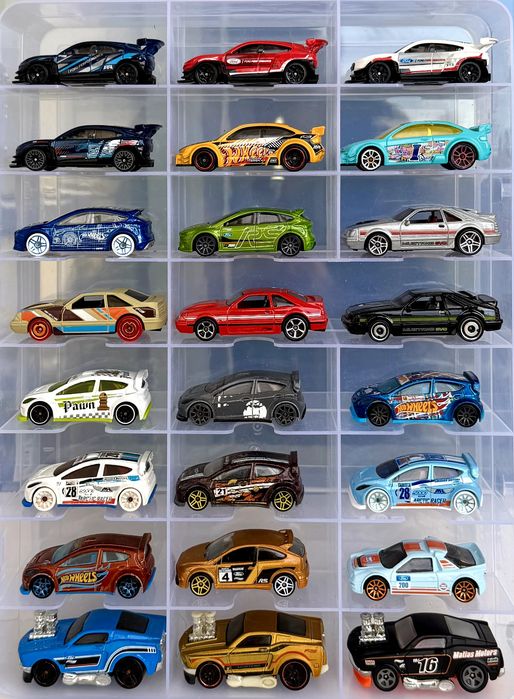Hot Wheels Ford та Datsun з власної колекції