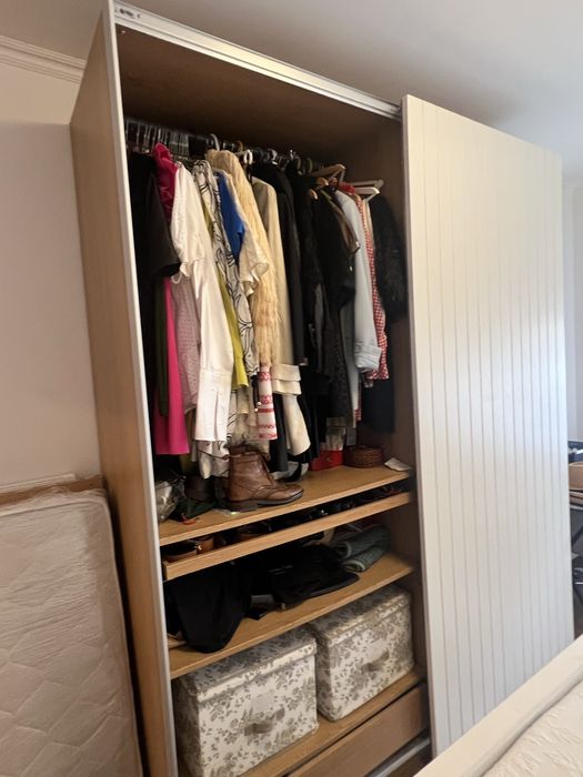 Roupeiro IKEA de Grande Capacidade – Impecável