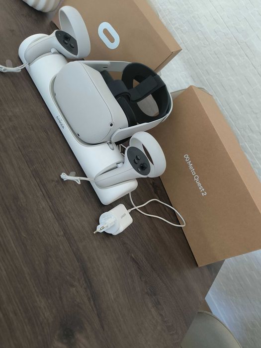 Meta Quest 2 128GB + Dock de Carregamento Anker | Como Novo