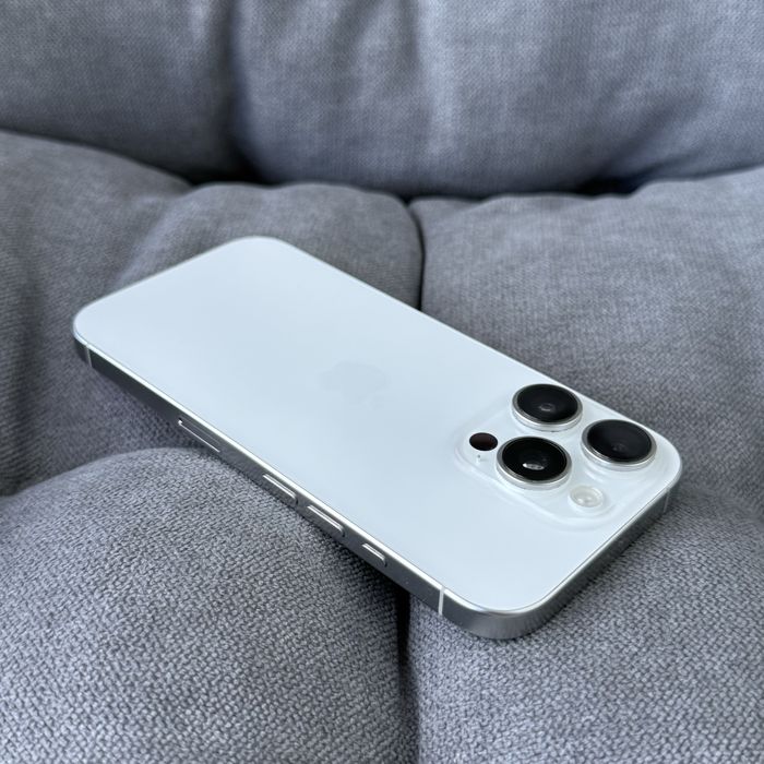 Apple iphone 16 Pro 256 White