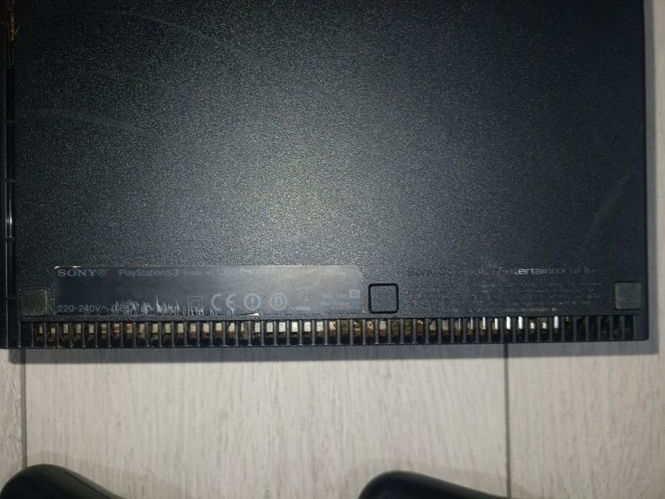 PS3 Super Slim + 2 pady + GTA V | Zestaw gotowy do gry