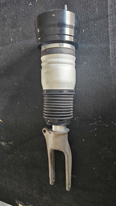 Amortyzator Porsche Panamera 970 GTS pneumatyczny przód lewy