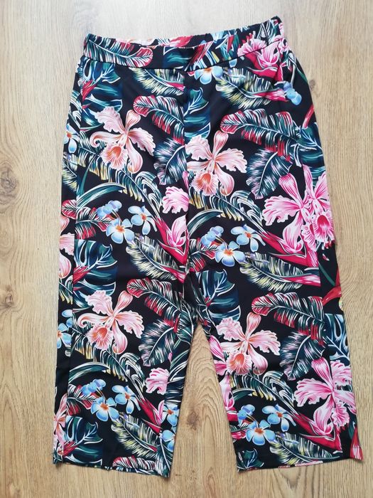Nowe spodnie 3/4 Shein, rybaczki Shein, spodnie w kwiaty Shein, r