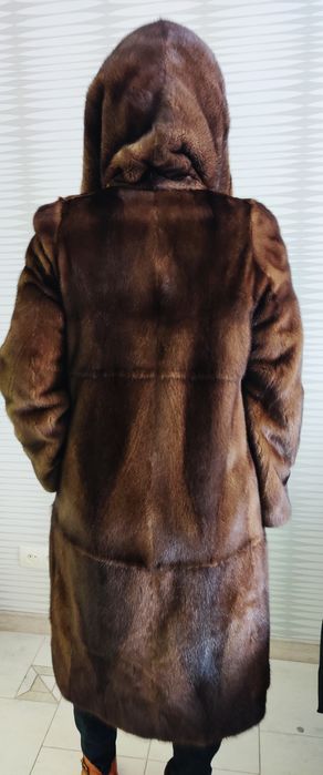 Шикарная норковая шуба.