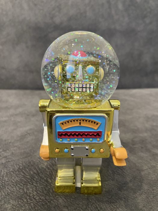 Снігова куля «Робот» BUTLERS