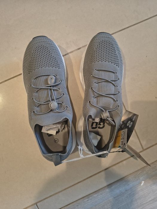 Buty damskie sportowe 38