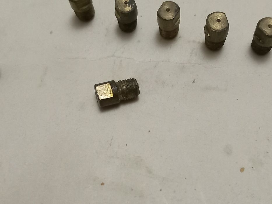 Форсунки для  примусов