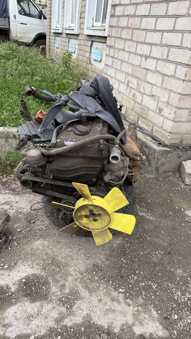 Двигун з навісним 16 клапаний ЗМЗ  406 Газель