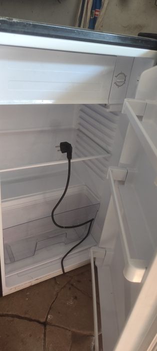 Продам холодильник Klarshtein Art