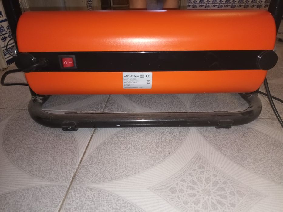 Vendo passadeira eletrica com avaria