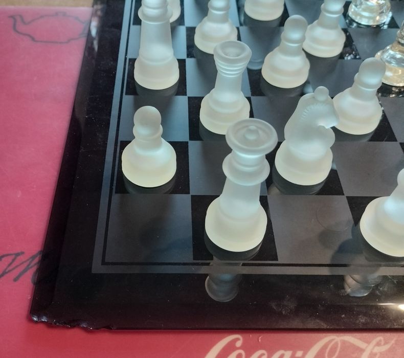 Tabuleiro de xadrez em vidro