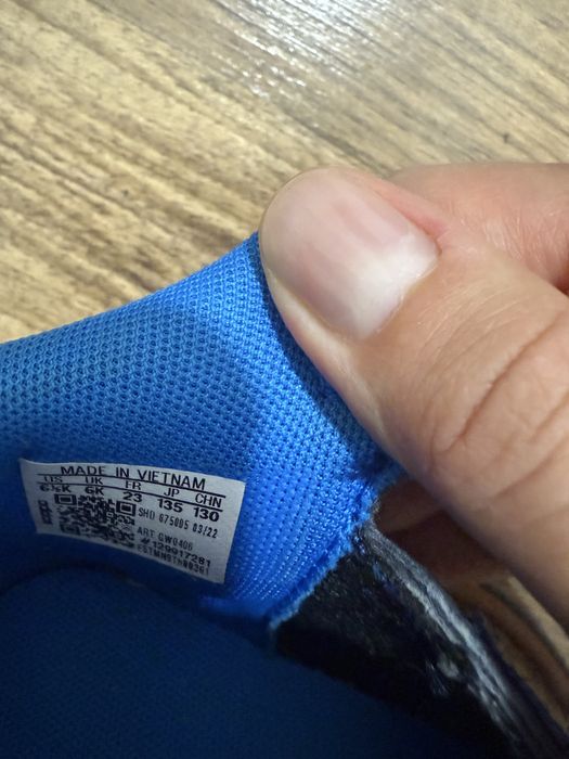 Детская обувь Кроссовки Adidas высокие удобные