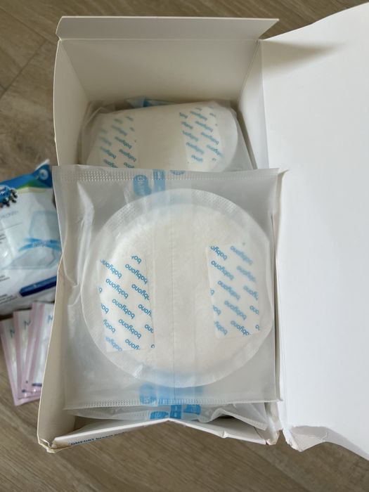 Zestaw do karmienia - Laktator Neno uno, butelki, kubki…