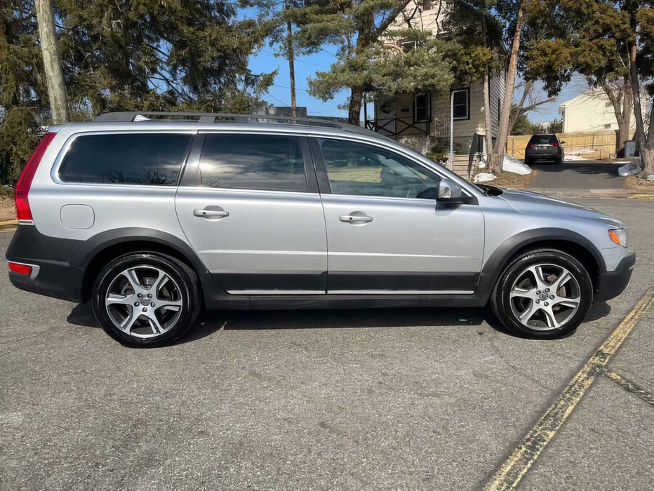 Volvo XC70 T6      2015