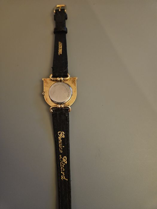 Relógio de senhora a pilhas