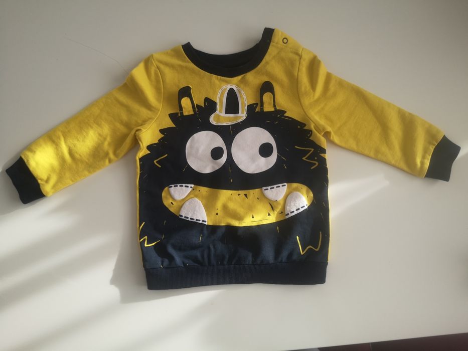 Bluza z potworkiem żółta