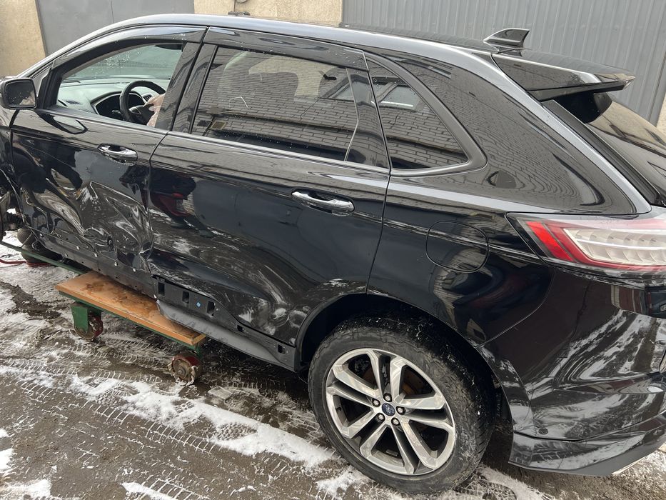 В разборе ford edge 2.7 sport 2018 год на максимальной комплектации