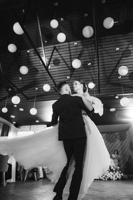 Весільна сукня Rara Avis long Levi