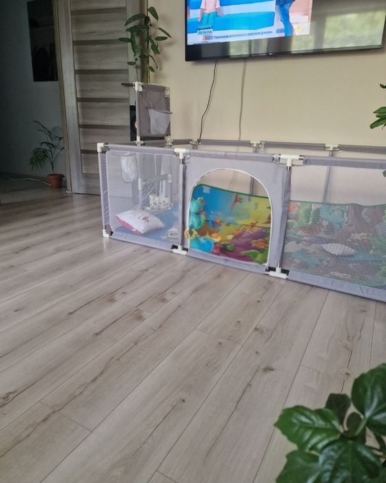 Велика манежка для дитини