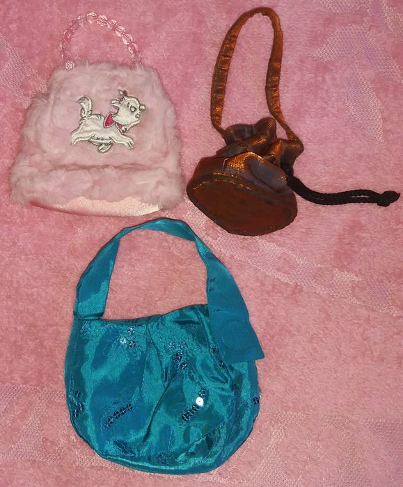 Одежда для разных кукол