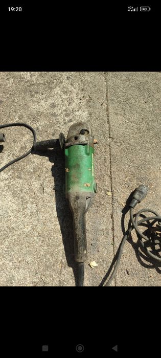 Rebarbadora Hitachi