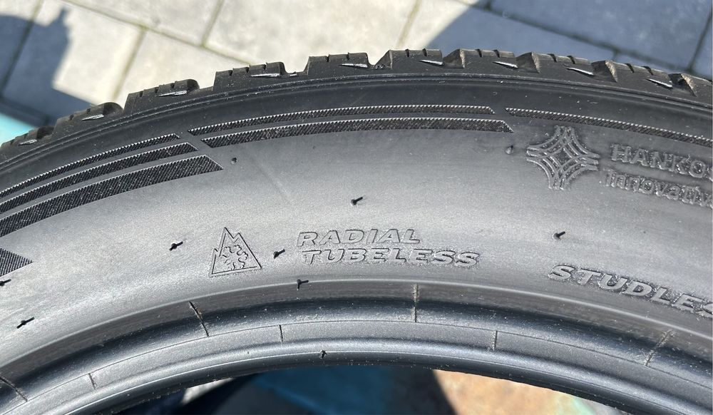 2 Opony zimowe Hankook Winter i*cept evo3 X 235/50R19