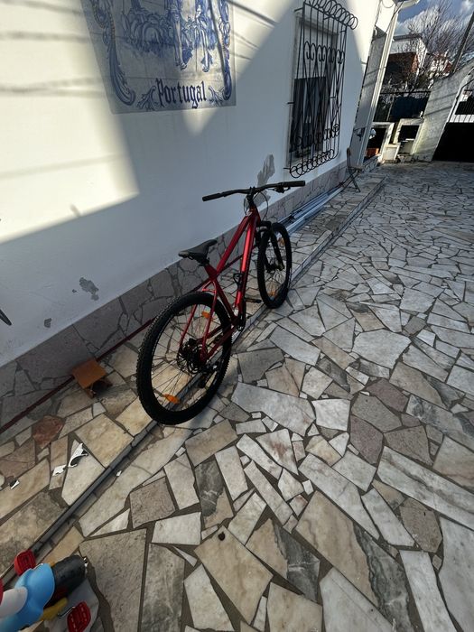 Vendo Bicicleta nova  um mes de uso apenas