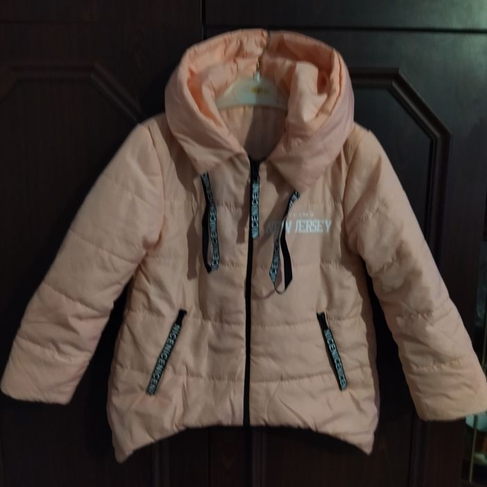 Куртка для дівчинки