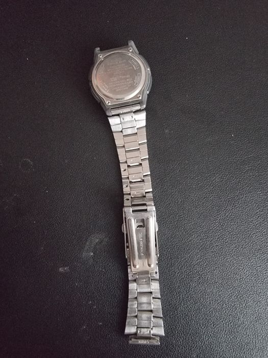 AW-82
Zegarek męski Casio Analog-Digital