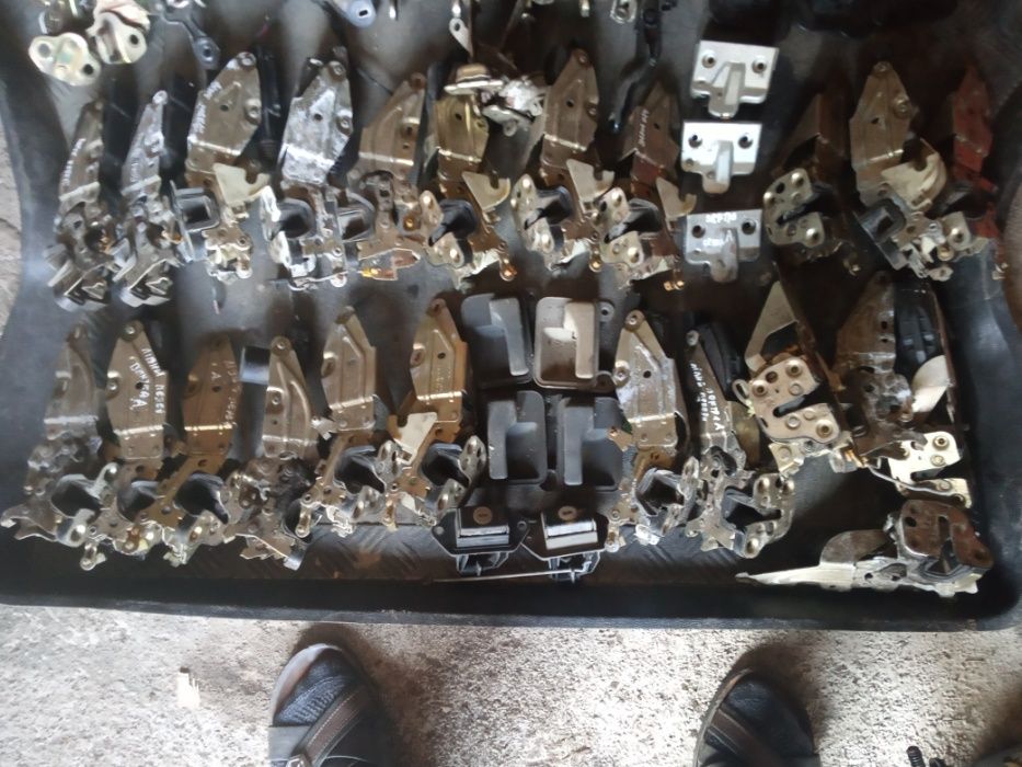 Замок дверей Opel Vectra А B Astra G F Omega B