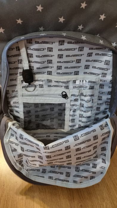 Plecak PASO na kółkach szary w gwiazdki