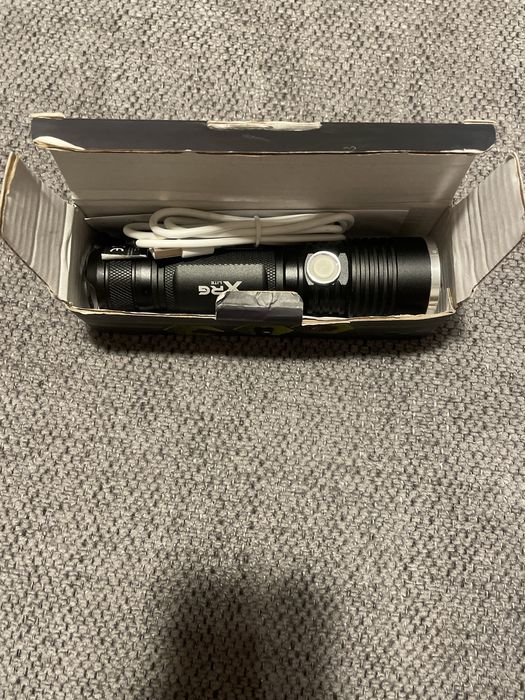 Akumulatorowa Latarka XRG lite rx80 rechargeable flashlight