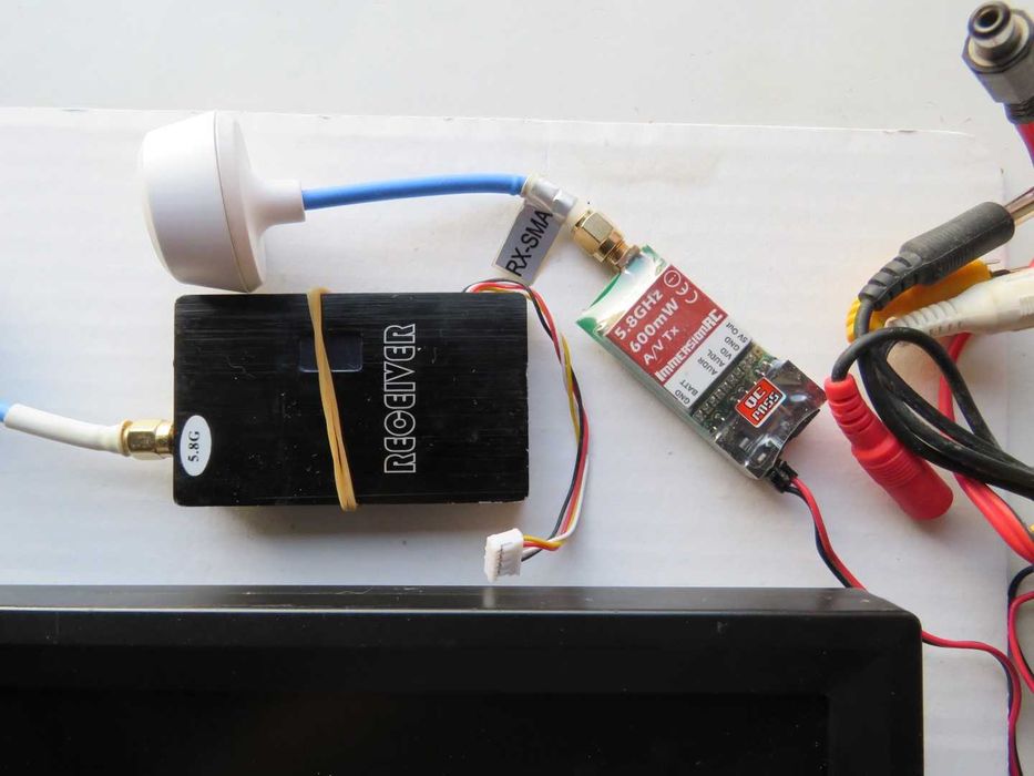 Immersion Emissor RC (5.8 GHz, 600 mW A/V/Tx), Receiver (5.8 GHz), Monitor64740666487169121